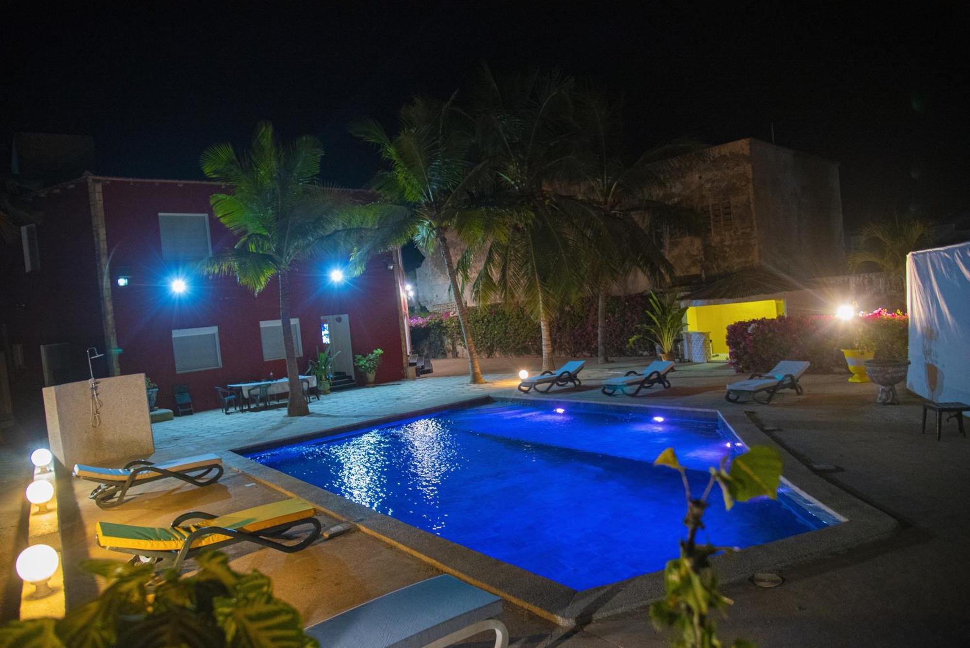 Chambres D'Hotes Villa Luciana Saly Exterior foto